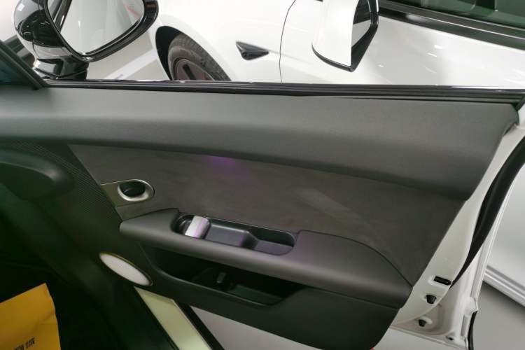 Used firefly 2025 Illuminated Edition Right Front Door Interior