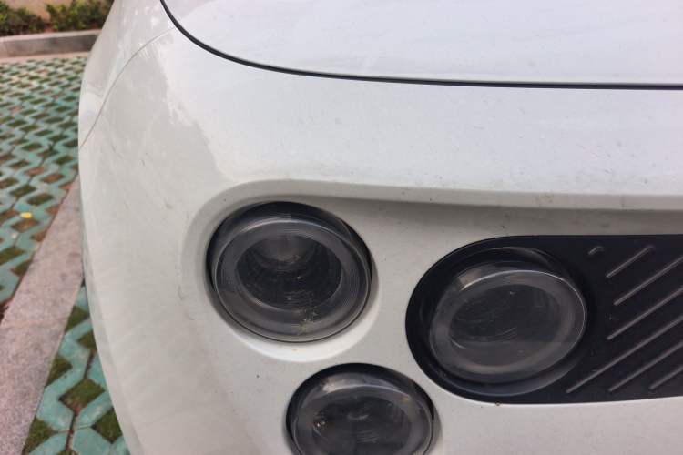 Used firefly 2025 Illuminated Edition Right Front Headlight