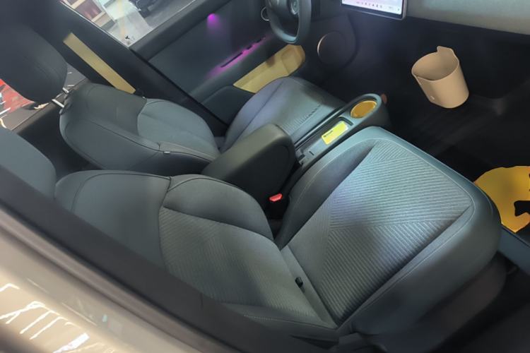 Used firefly 2025 Free Edition Right Front Seat