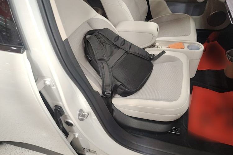 Used firefly 2025 Free Edition Right Front Seat