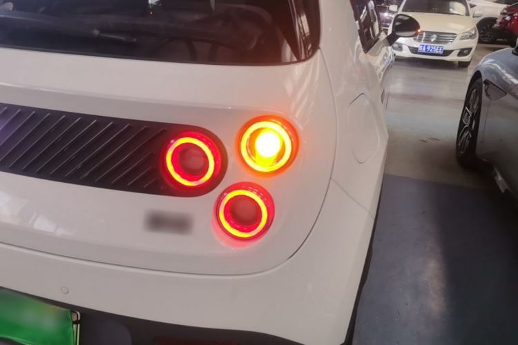Used firefly 2025 Free Edition Right Rear Taillight