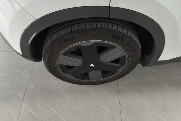Used firefly 2025 Free Edition Right Rear Wheel Hub