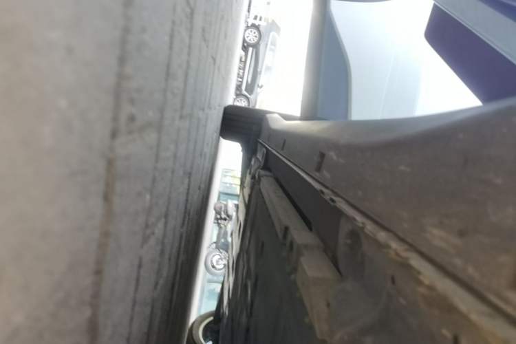 Used firefly 2025 Illuminated Edition Right Side Sill
