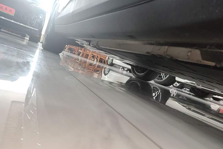 Used firefly 2025 Illuminated Edition Right Side Sill