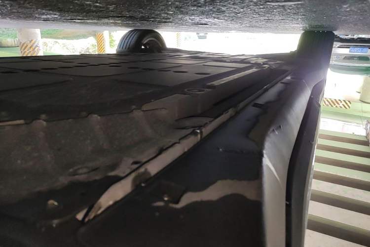 Used firefly 2025 Free Edition Right Side Sill