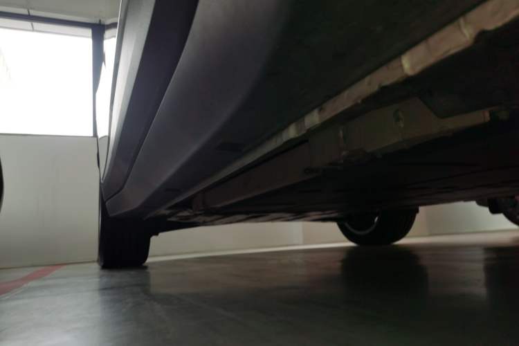Used firefly 2025 Illuminated Edition Right Side Sill