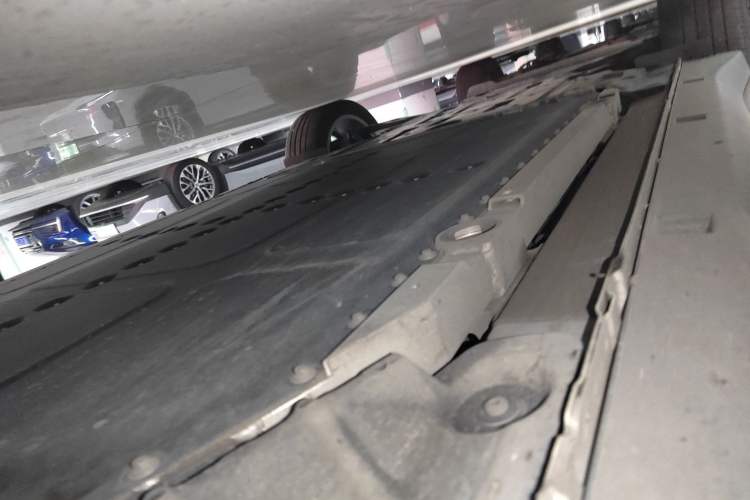 Used firefly 2025 Free Edition Right Side Sill
