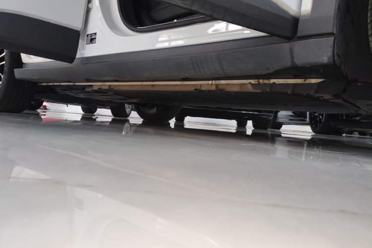 Used firefly 2025 Illuminated Edition Right Side Sill