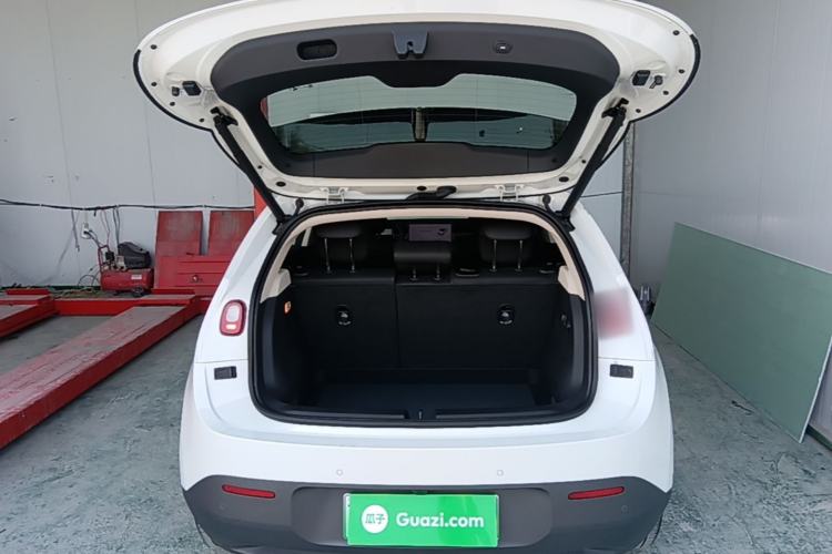Used firefly 2025 Illuminated Edition Trunk