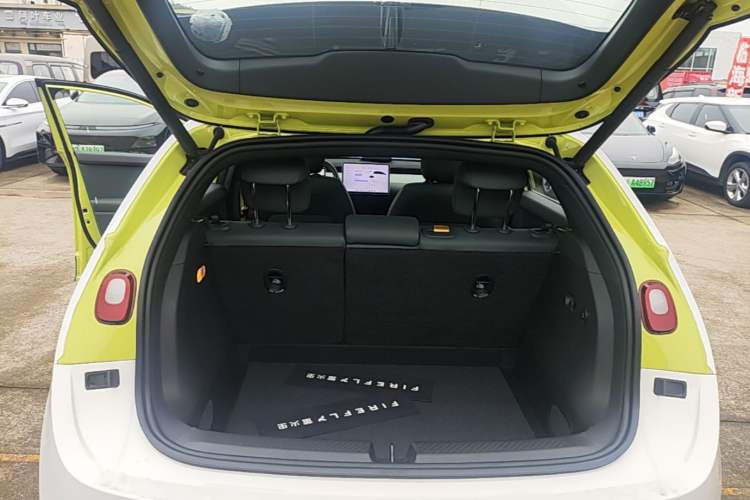 Used firefly 2025 Free Edition Trunk
