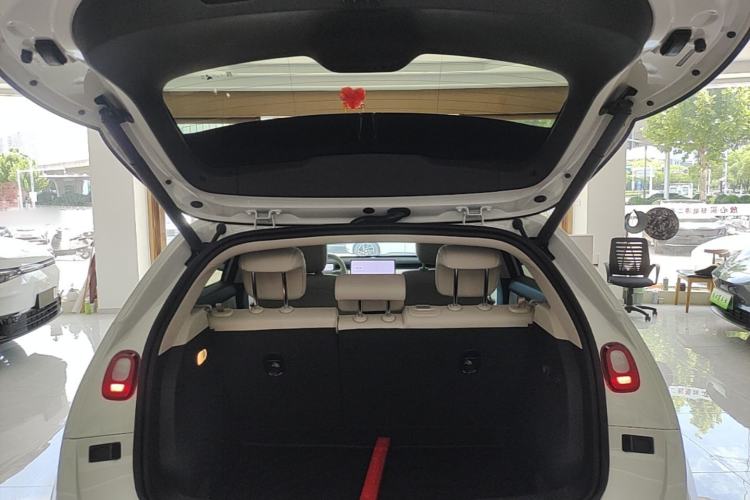 Used firefly 2025 Illuminated Edition Trunk