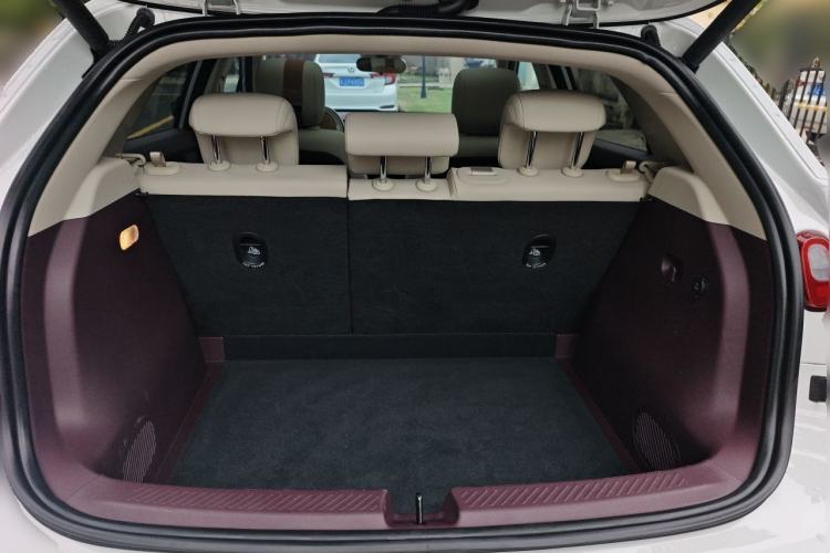 Used firefly 2025 Illuminated Edition Trunk