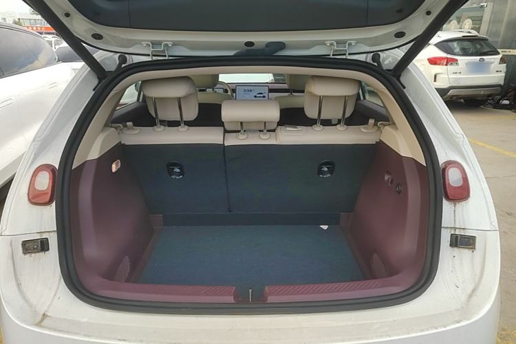 Used firefly 2025 Illuminated Edition Trunk