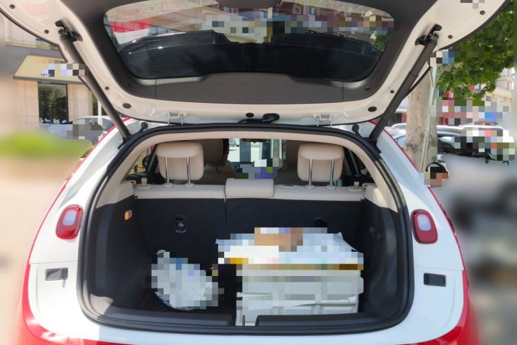 Used firefly 2025 Illuminated Edition Trunk