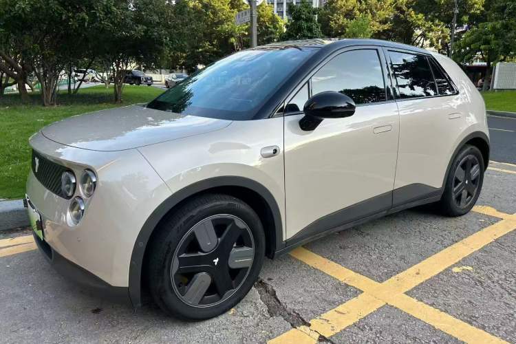 Used firefly 2025 Illuminated Edition Guazi used car, China used car export, Used car for sale, Used  cars, Cheapest cars for sale