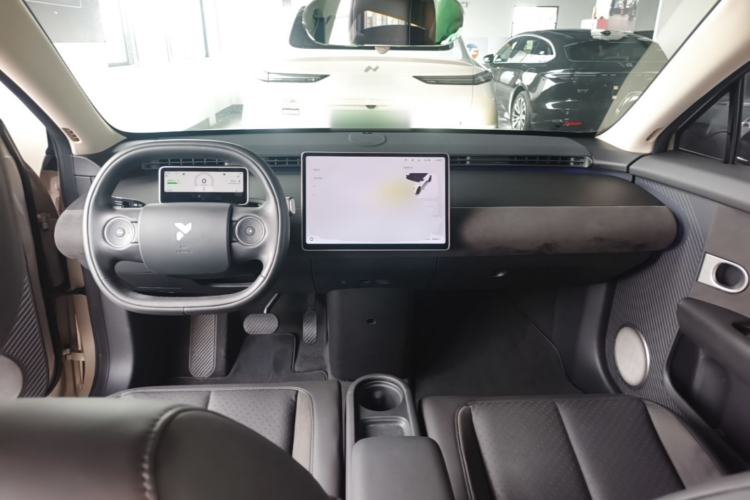 Used firefly 2025 Illuminated Edition Center Console