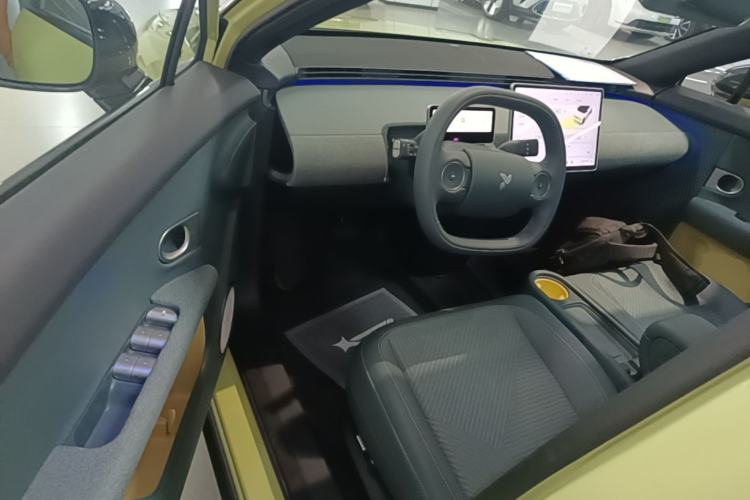 Used firefly 2025 Free Edition Driver Seat