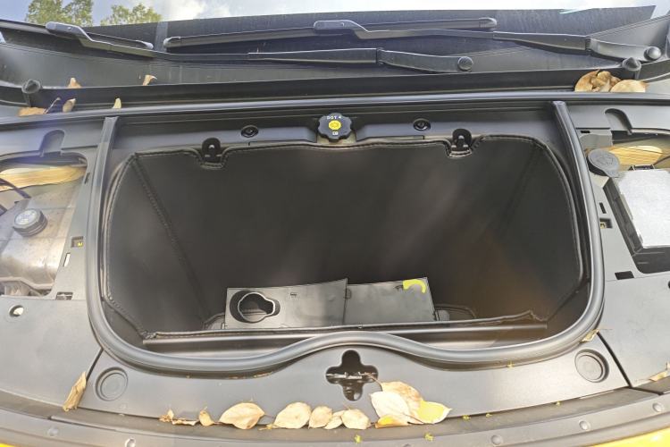 Used firefly 2025 Illuminated Edition Engine Bay