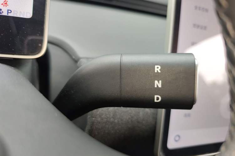 Used firefly 2025 Free Edition Gear Lever