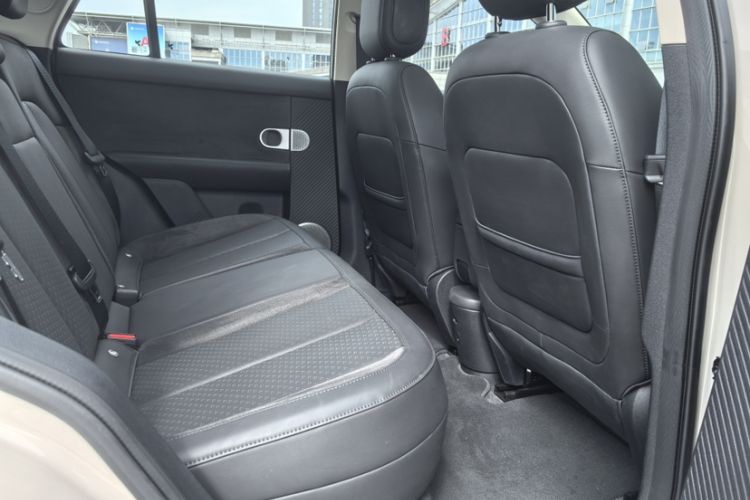 Used firefly 2025 Illuminated Edition Interior 2