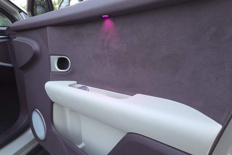 Used firefly 2025 Illuminated Edition Interior 3