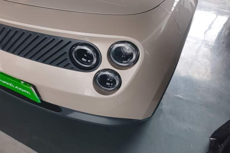 Used firefly 2025 Illuminated Edition Left Front Headlight