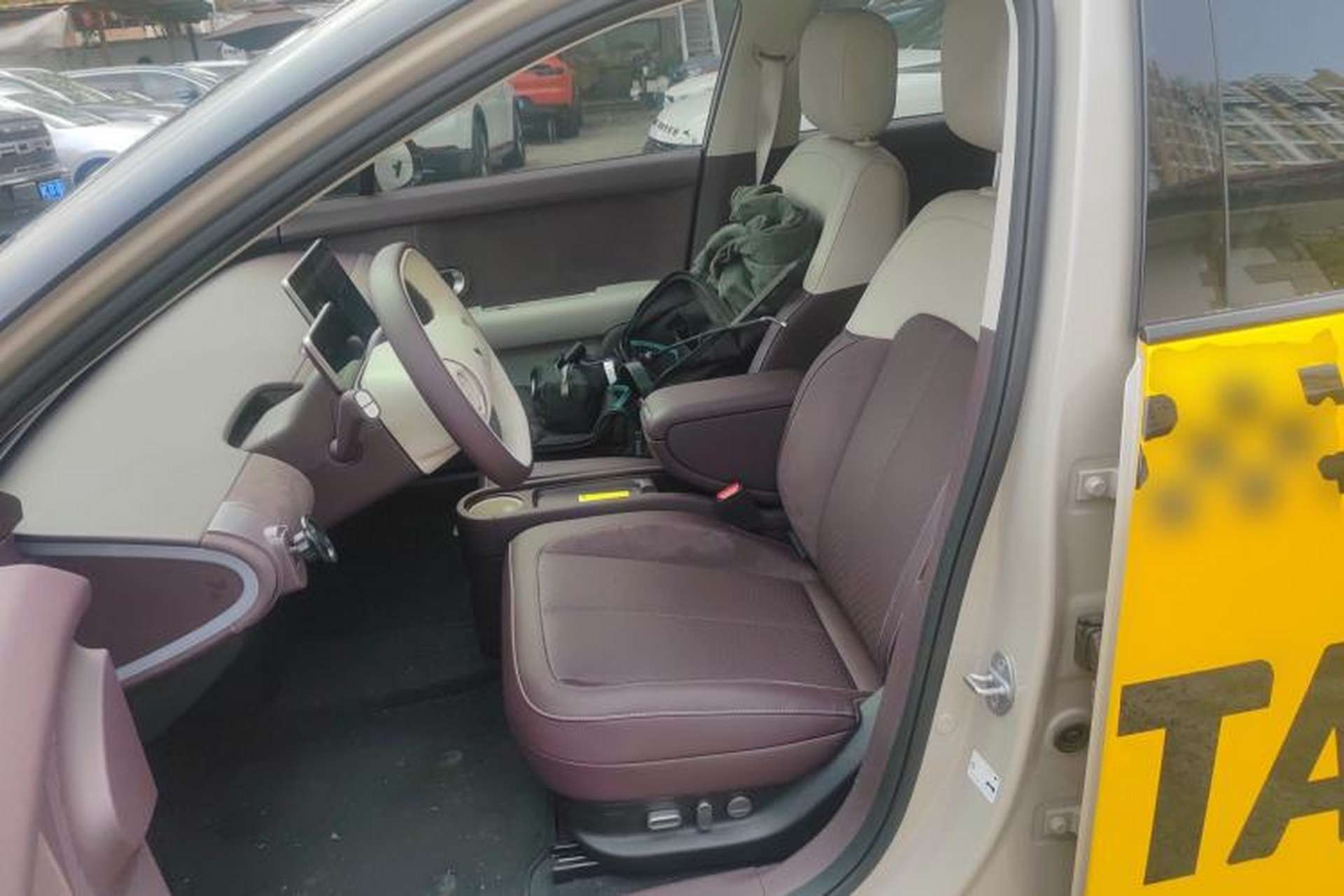 Used firefly 2025 Illuminated Edition Left Front Seat