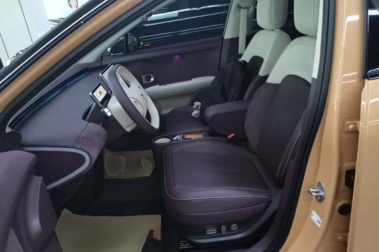 Used firefly 2025 Nomadic Mélange Special Edition Left Front Seat