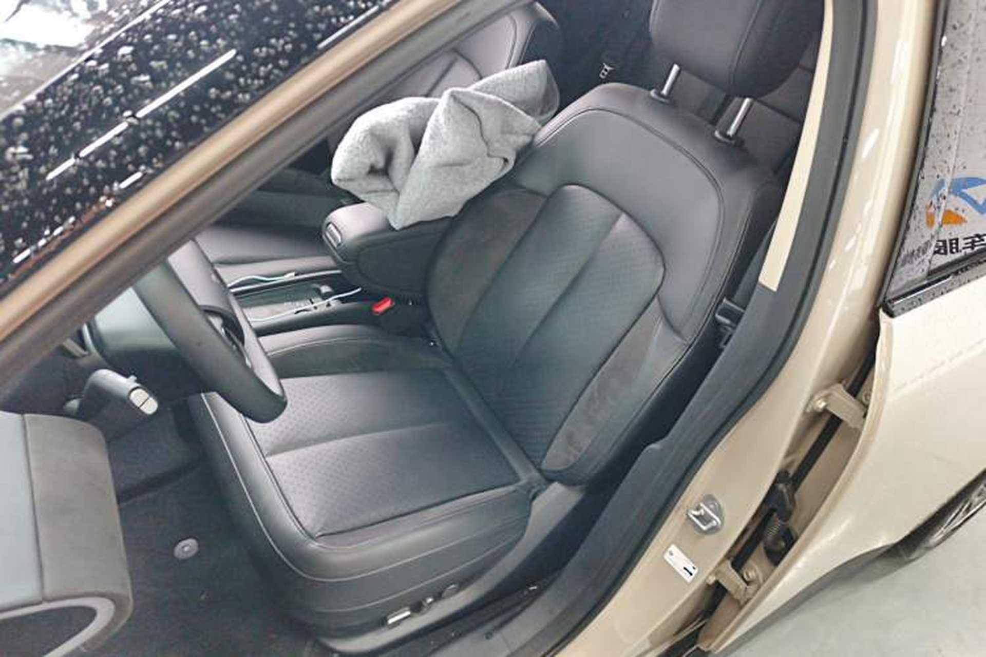 Used firefly 2025 Illuminated Edition Left Front Seat