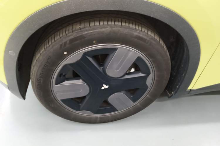 Used firefly 2025 Free Edition Left Front Wheel Hub