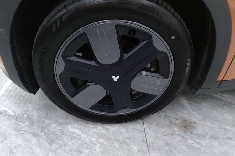 Used firefly 2025 Illuminated Edition Left Front Wheel Hub