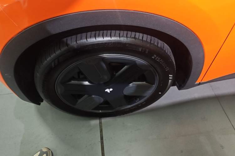 Used firefly 2025 Free Edition Left Front Wheel Hub