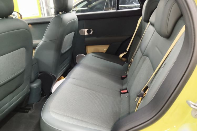 Used firefly 2025 Free Edition Left Rear Seat
