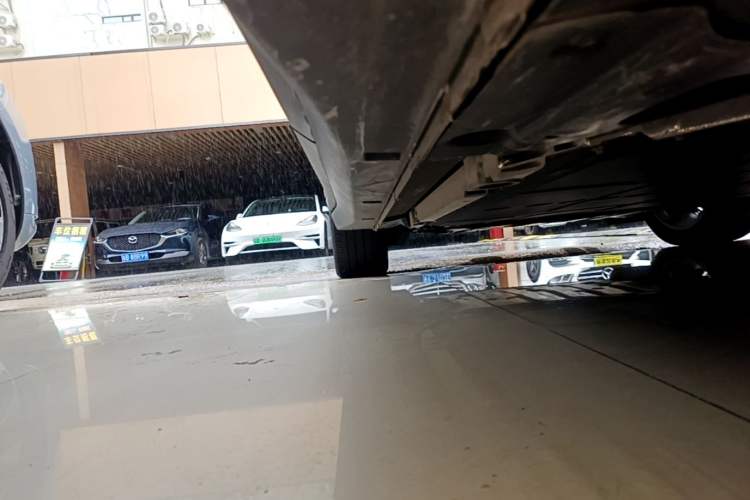 Used firefly 2025 Illuminated Edition Left Side Sill