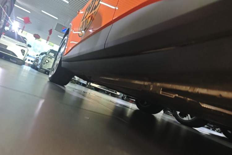 Used firefly 2025 Free Edition Left Side Sill