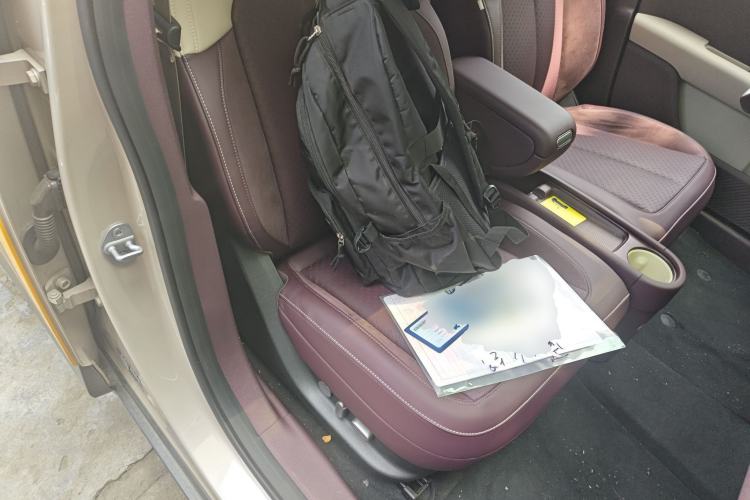 Used firefly 2025 Illuminated Edition Right Front Seat
