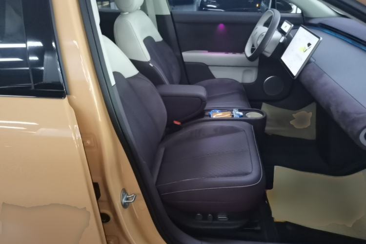 Used firefly 2025 Nomadic Mélange Special Edition Right Front Seat