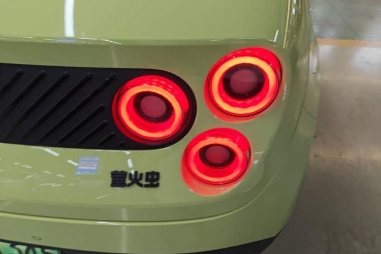 Used firefly 2025 Free Edition Right Rear Taillight