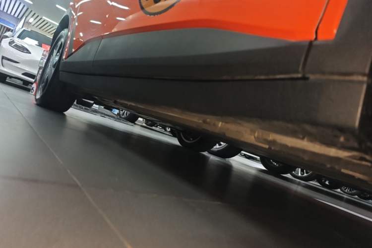Used firefly 2025 Free Edition Right Side Sill