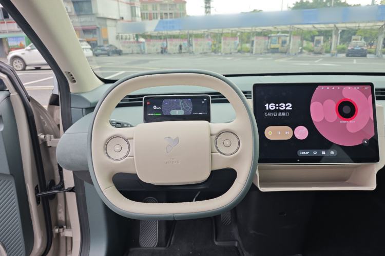 Used firefly 2025 Illuminated Edition Steering Wheel