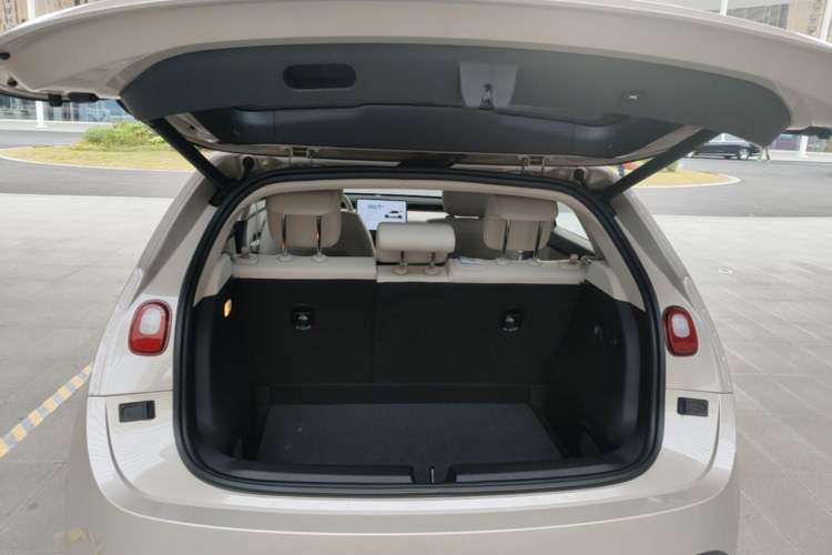 Used firefly 2025 Free Edition Trunk