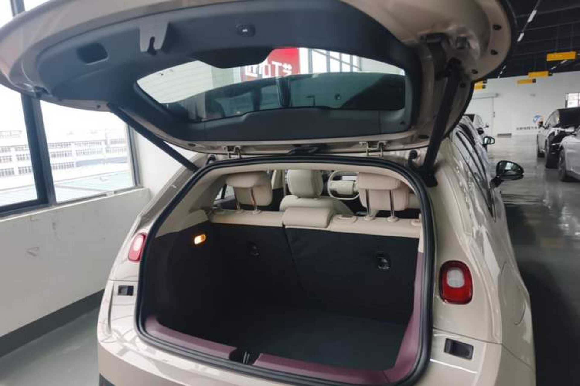 Used firefly 2025 Illuminated Edition Trunk