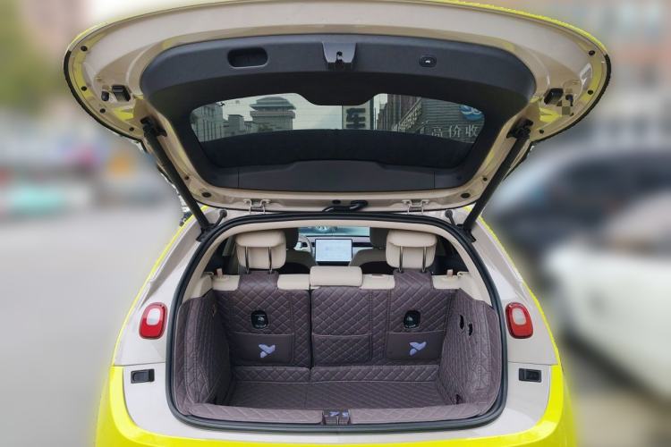 Used firefly 2025 Illuminated Edition Trunk