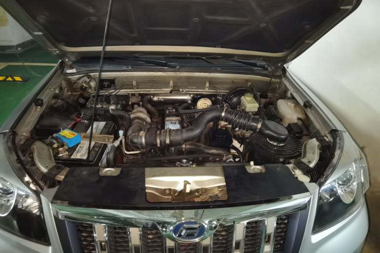 Used Foday Explorer 6  Engine Bay