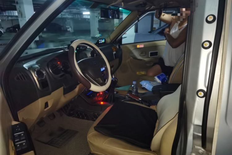 Used Foday Explorer 6  Left Front Seat