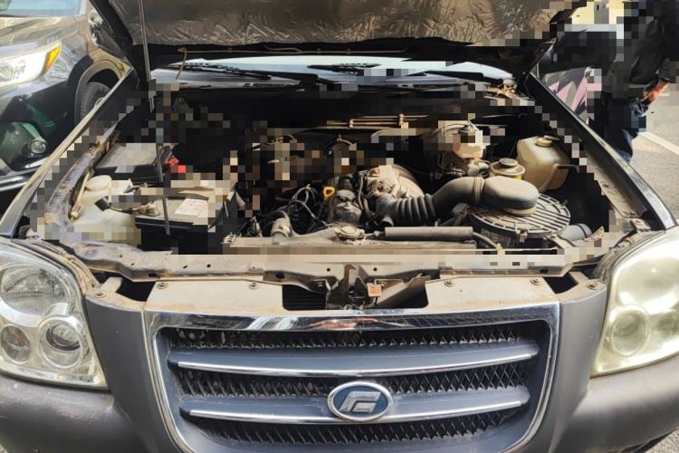 Used Foday Explorer Ⅲ 2011 2.2L Manual Gasoline Version Engine Bay