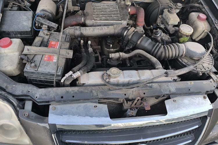Used Foday Explorer Ⅲ 2014 2.0T Manual Diesel Version Engine Bay