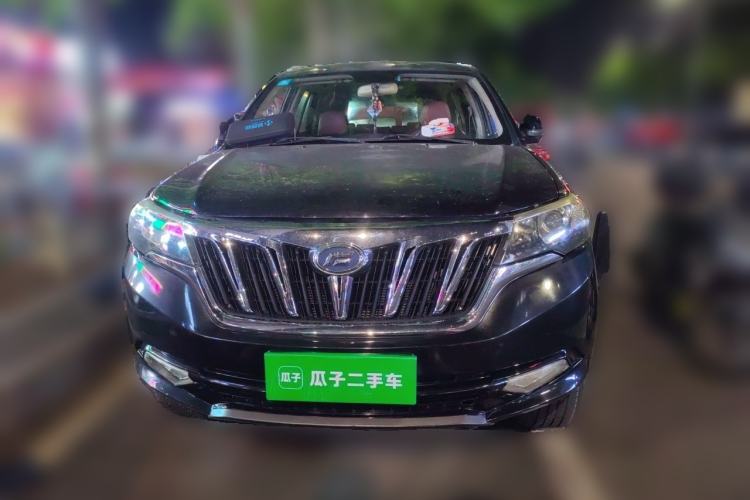 Used Foday Landfort 2015 2.4L Gasoline Two-Wheel Drive Luxury Edition 7 Seats Front