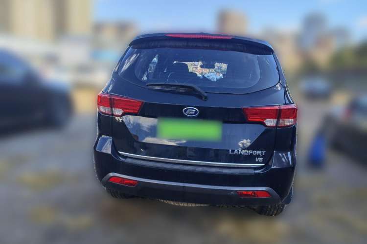 Used Foday Landfort 2015 1.9T Diesel Two-Wheel Drive Standard Edition 7 Seats Rear