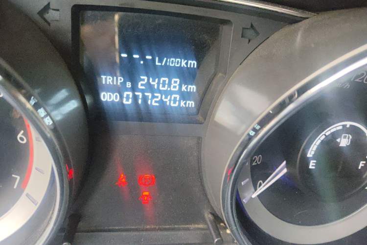 Used Foday Landfort 2015 1.9T Diesel Two-Wheel Drive Standard Edition 7 Seats Odometer Close Up